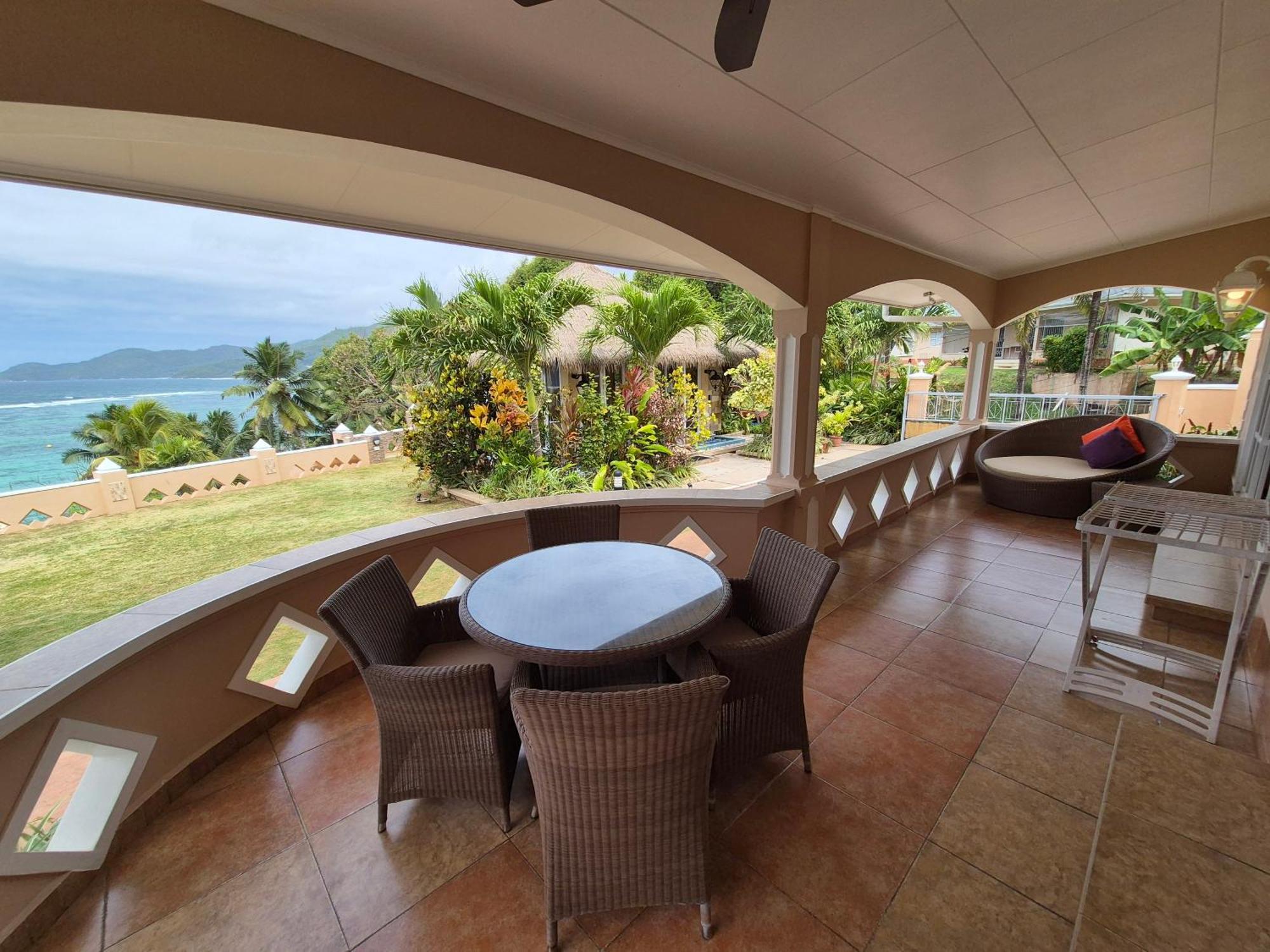 Au Fond De Mer View Anse Royale Exteriör bild