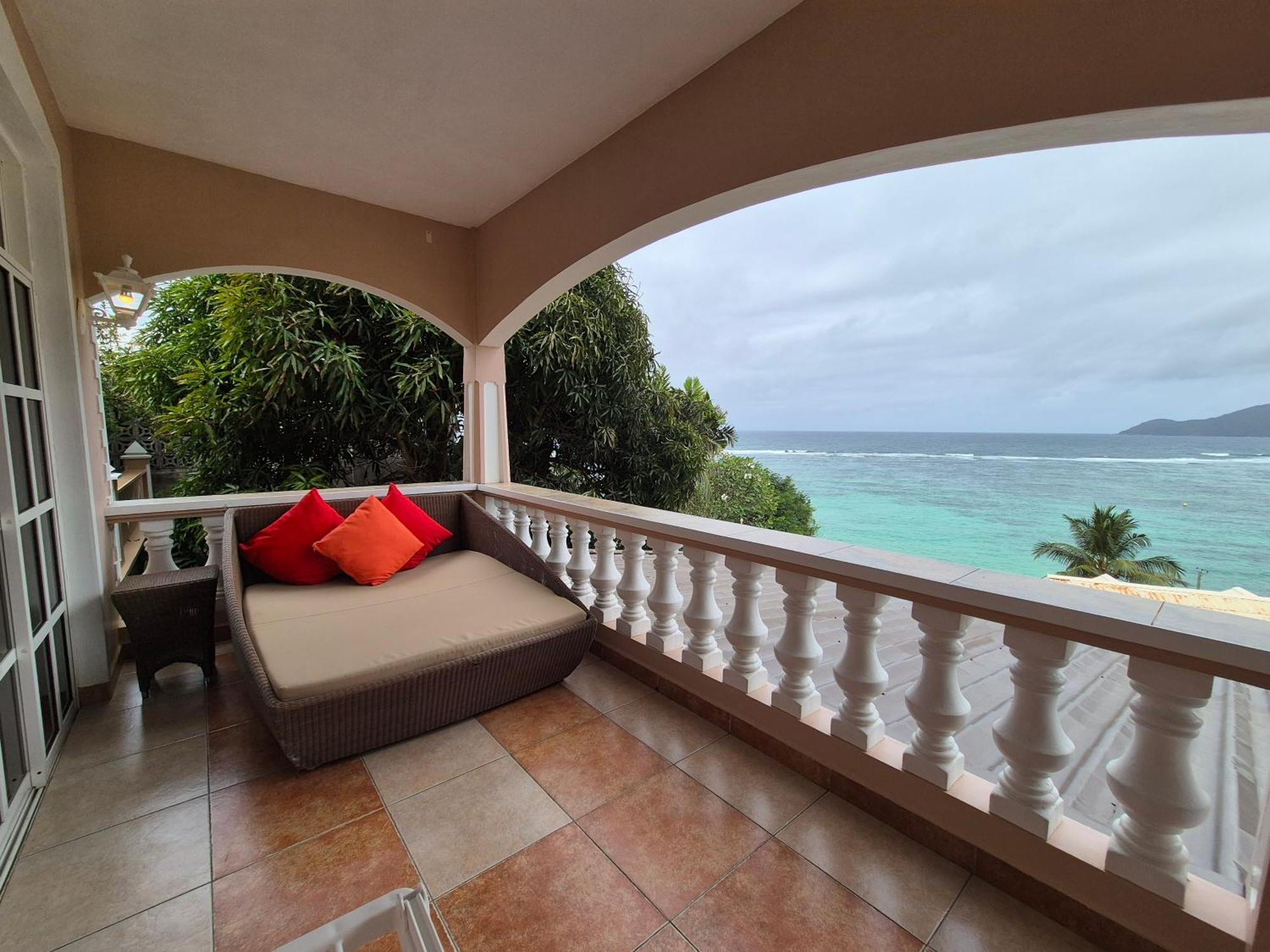 Au Fond De Mer View Anse Royale Exteriör bild