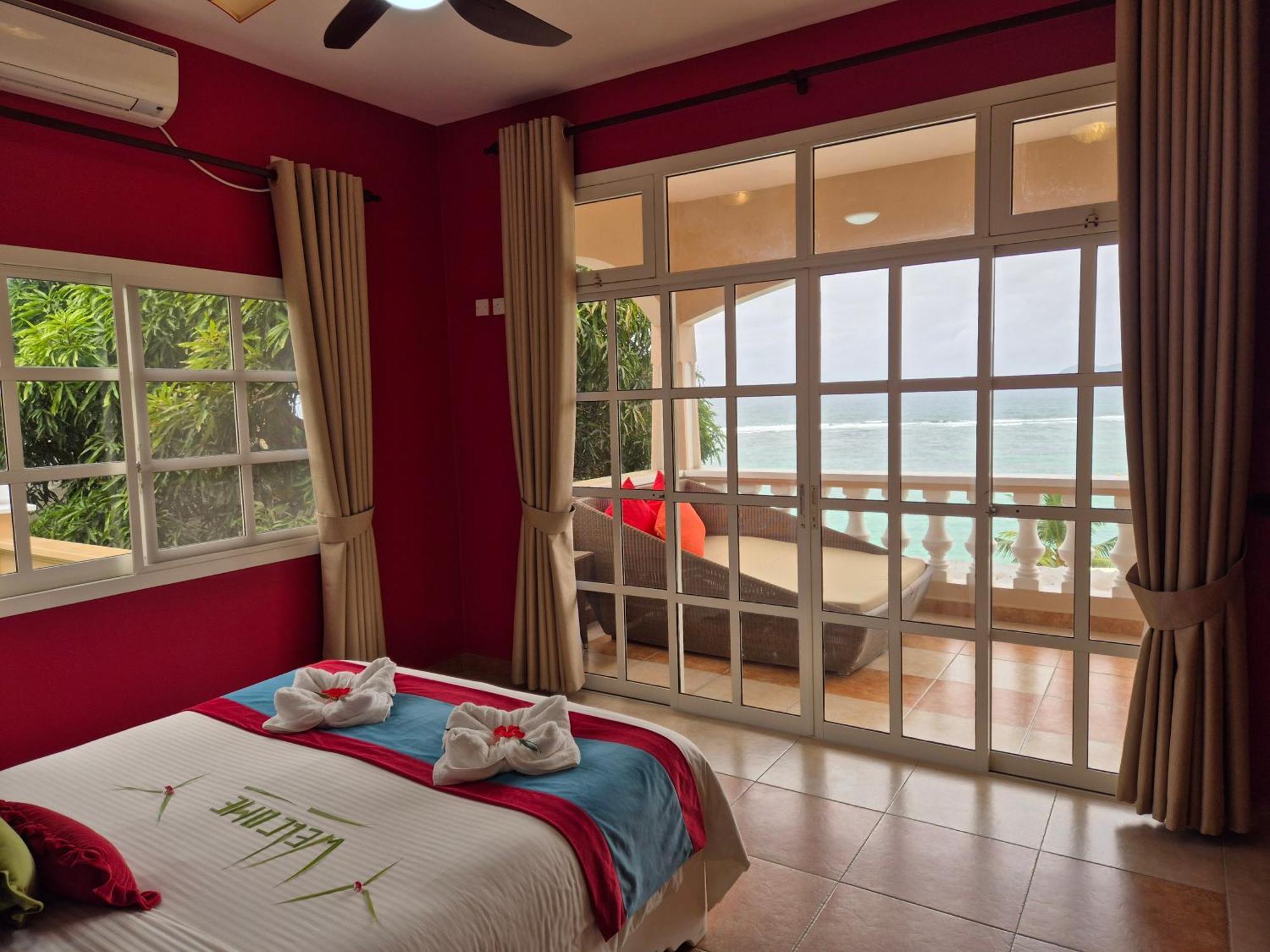 Au Fond De Mer View Anse Royale Exteriör bild